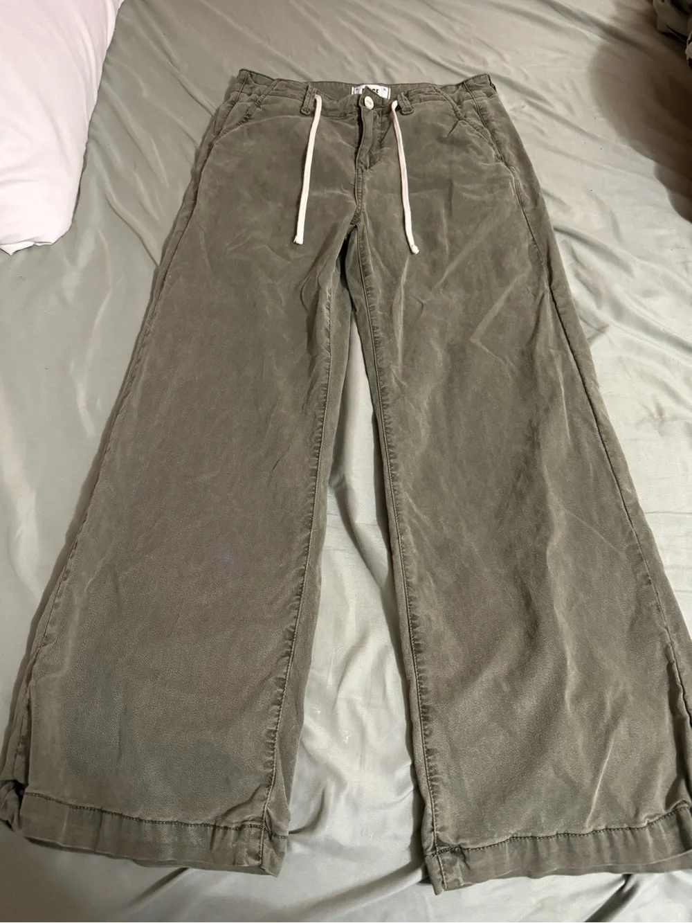 Paige Wide-Leg Drawstring Pants in Olive Green